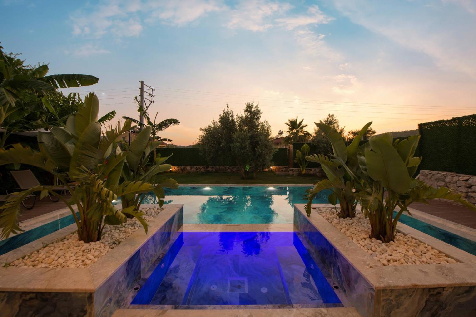 Villa Carya Oeluedeniz Fethiye Exteriör bild